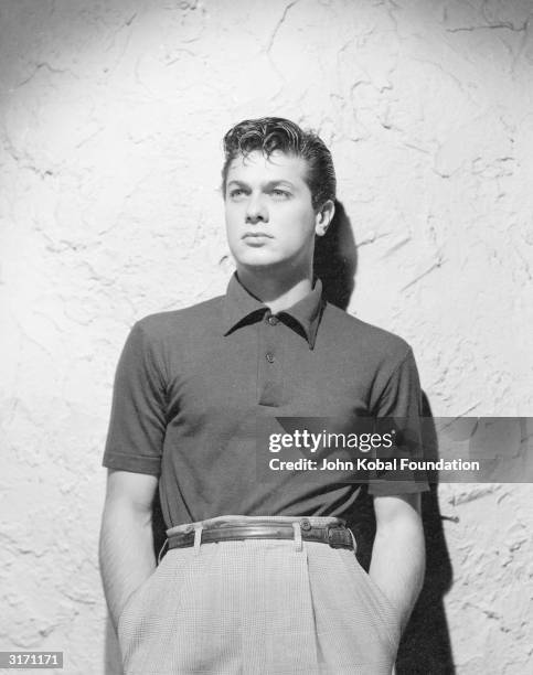 American film star Tony Curtis.