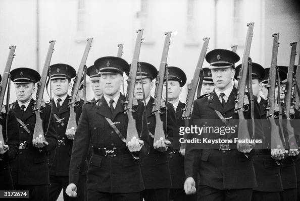 Members of the Royal Ulster Constabulary on rifle drill in Northern ...