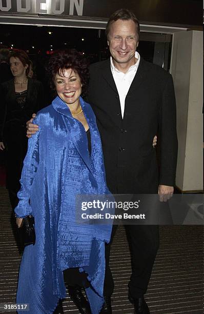 Ruby Wax and husband attend the UK Premiere of "Love Actually" at the Odeon, Leicester Square on November 17, 2003 in London.