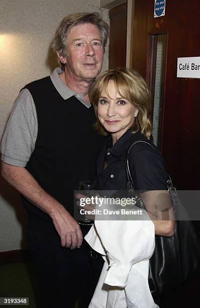 Director Michael Rudman with wife actress Felicity Kendal help Model Jerry Hall celebrate her first night of the new play 'Benchmark' at the New End...