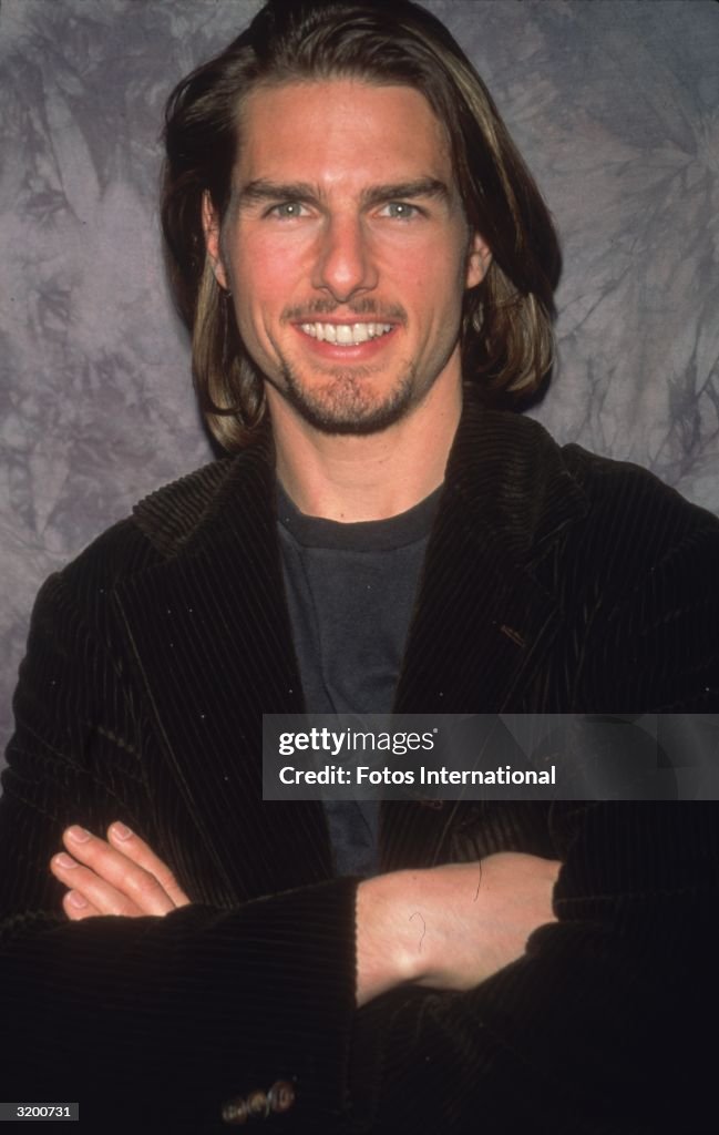 A portrait of American actor Tom Cruise with long hair and a goatee,...  News Photo - Getty Images