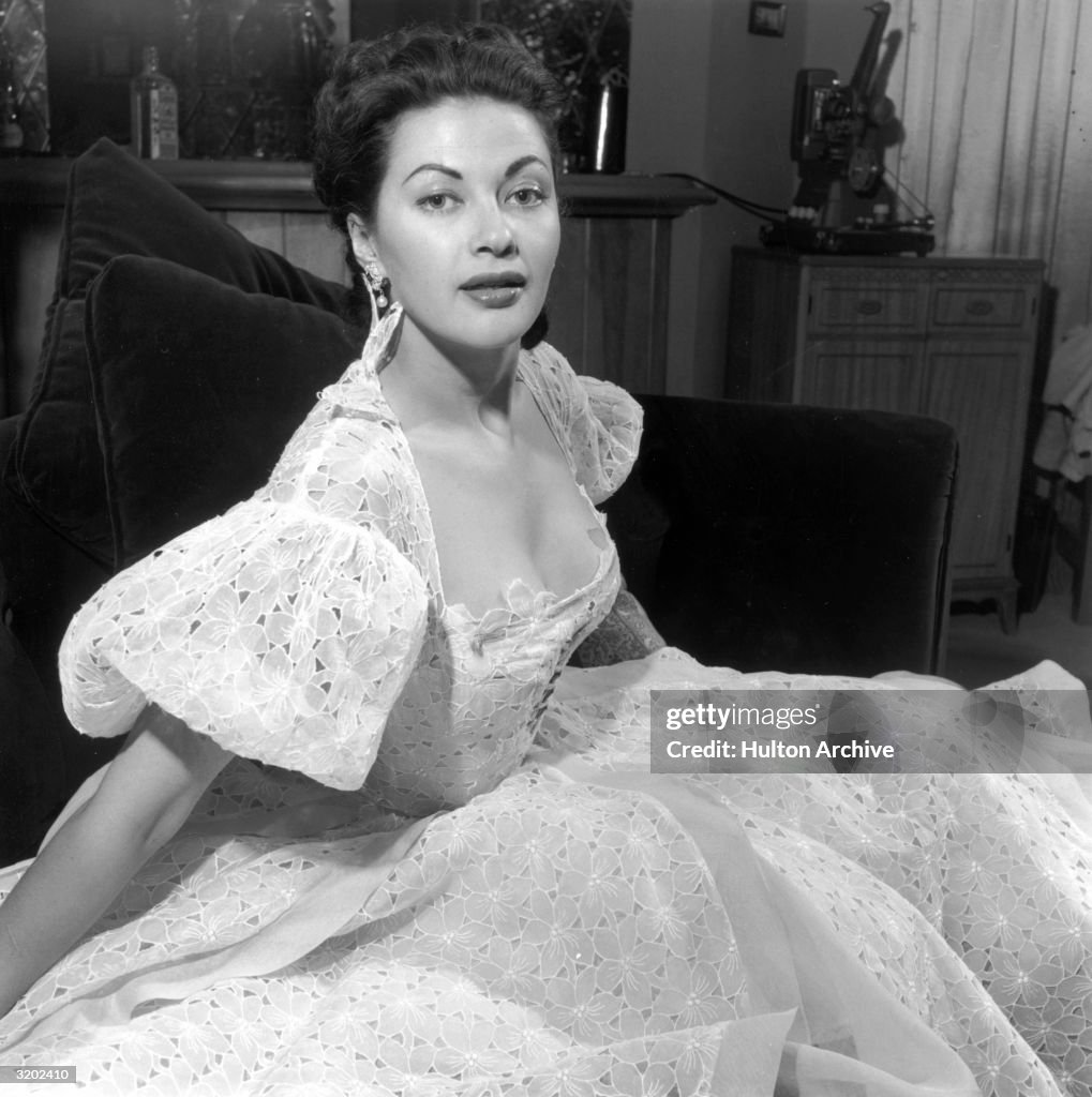 Yvonne De Carlo