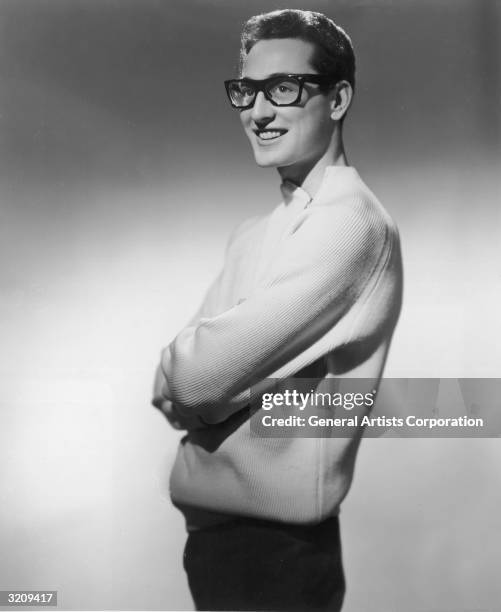 American rock 'n' roll singer Buddy Holly .