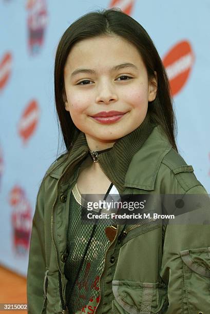 Actress Miranda Cosgrove attends Nickelodeon's 17th Annual Kids' Choice Awards at Pauley Pavilion on the campus of UCLA, April 3, 2004 in Westwood,...