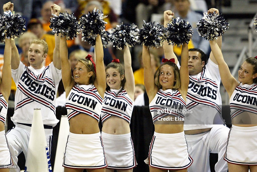 2004 NCAA Women's Final Four: Minnesota v UCONN