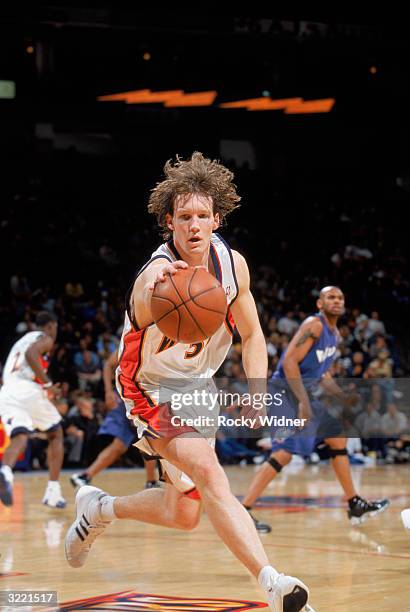 Mike Dunleavy Jr. #34 of the Golden State Warriors moves the ball upcourt during the NBA game against the Washington Wizards at The Arena in Oakland...