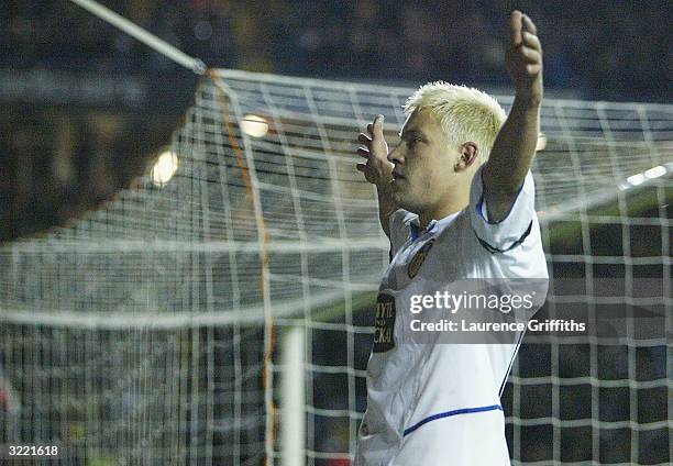 Alan Smith of Leeds celebrates his goal during the FA Barclaycard Premiership match between Leeds United and Leicester City at Elland Road on March...