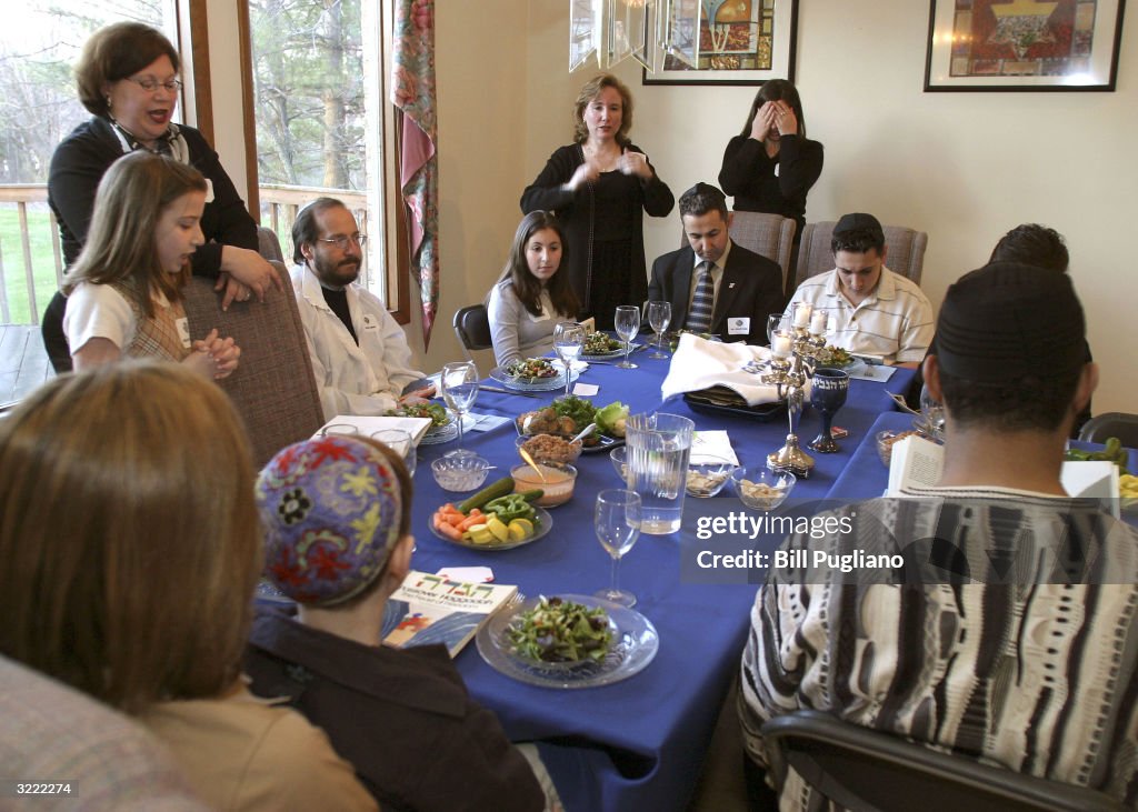 Jewish Couples Hosts A Multi-Faith Passover Celebration