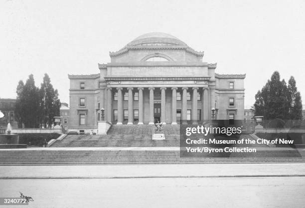 1897 Building 209 Mckim Building Stock Photos, High-Res Pictures, and Images - Getty ...
