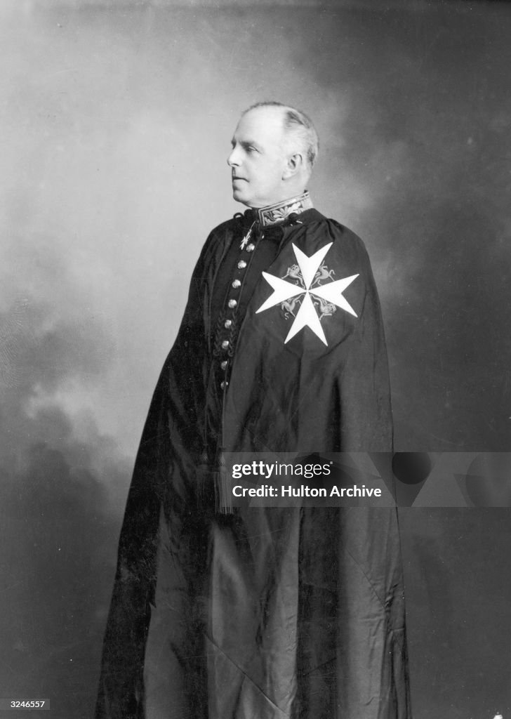The 9th Earl of Shaftesbury, Anthony Ashley Cooper on the robes of