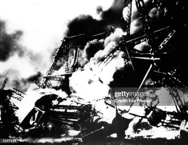 Zeppelin Incendio 448 Airfield Fire Stock Photos, High-Res Pictures, and Images - Getty ...