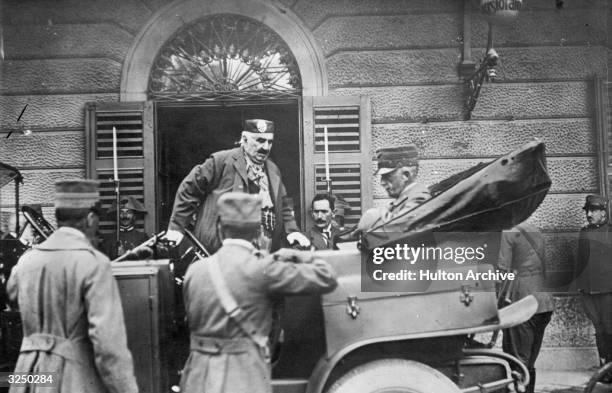 420 King King Victor Emmanuel Iii Stock Photos High Res Pictures And 420-king-king-victor-emmanuel-iii-stock-photos-high-res-pictures-and