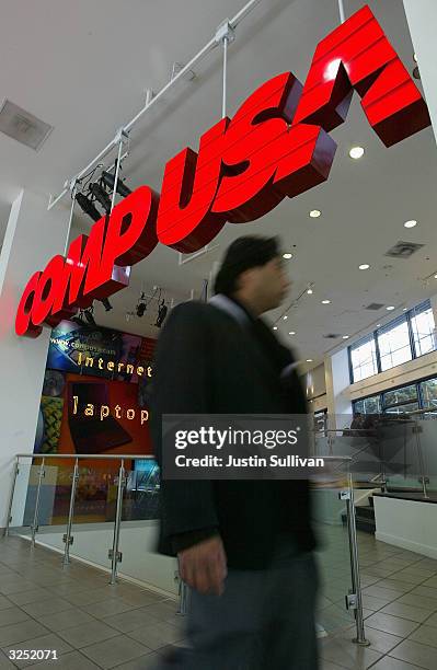 125 Compusa Stock Photos, High-Res Pictures, and Images - Getty Images