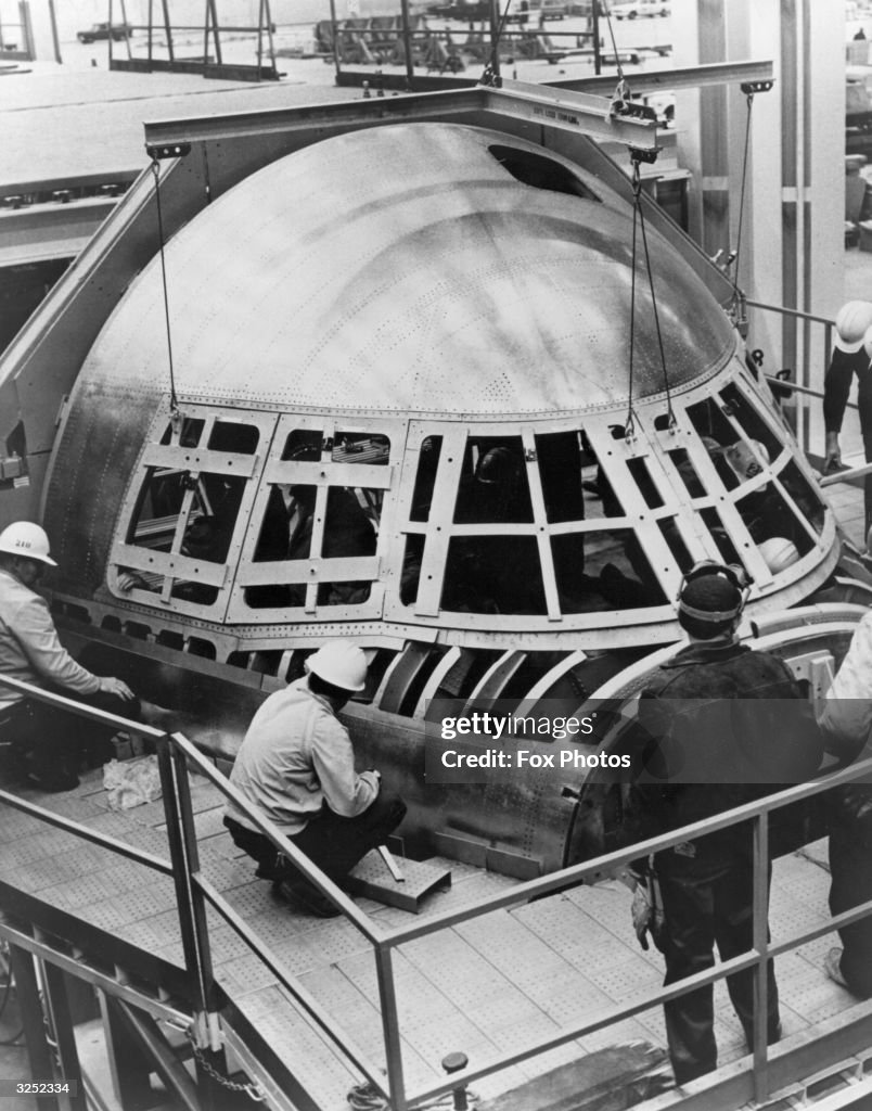 Lockheed Tri Engine The pilot's cabin section of the new Lockheed Tri-Star which is a 345 ...