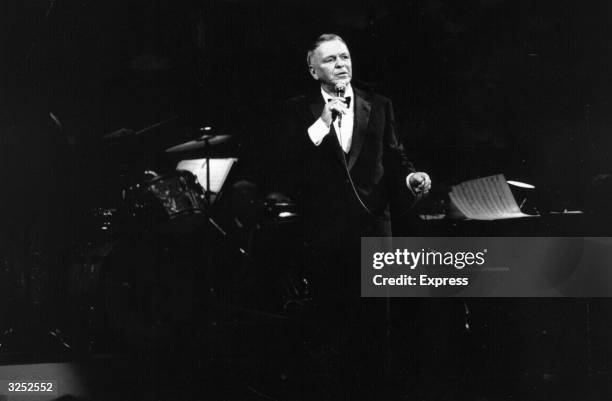 Filet Sinatra Sinatra Sings Photos and Premium High Res Pictures - Getty Images