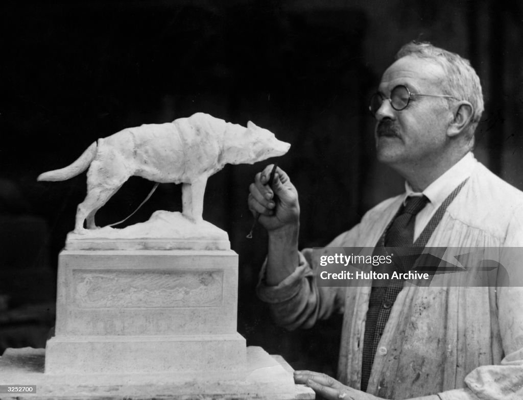 Frederick Roth American sculptor Frederick Roth with a maquette of the bronze statue ...