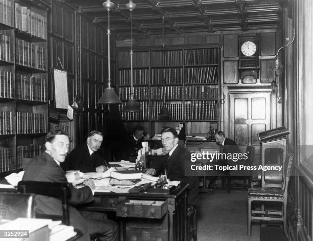 149 House Of Commons Library Stock Photos, HighRes Pictures, and