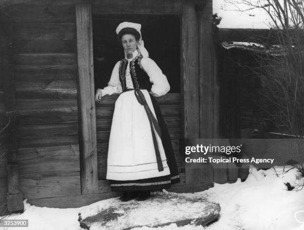 81 Swedish National Costume Stock Photos, High-Res Pictures, and Images ...