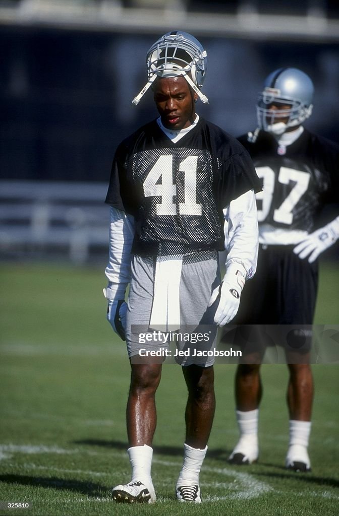 Safety Louis Riddick of the Oakland Raiders in action during the 1998 ...