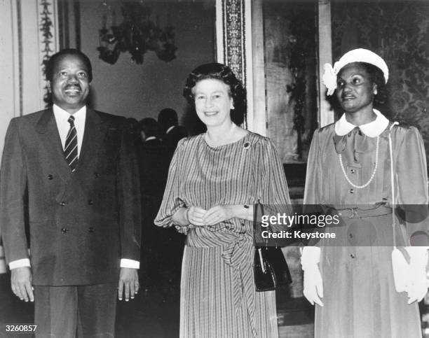 Cameroonian president Paul Biya and his wife with Queen Elizabeth II at Buckingham Palace, London, during an official visit to Britain.