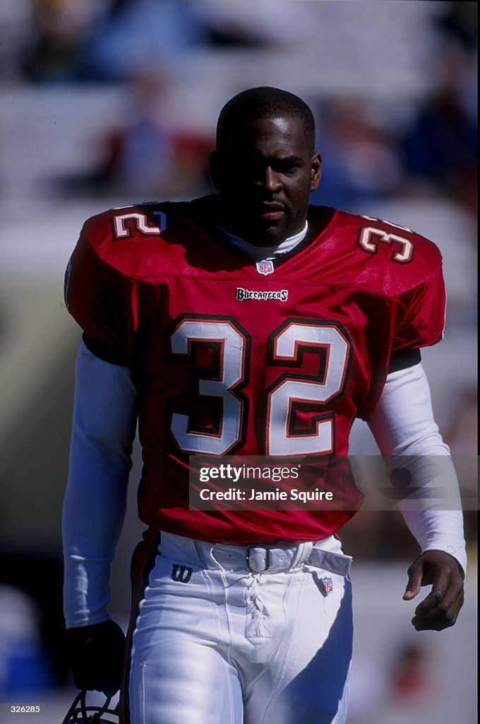 Ericht Rhett Running back Errict Rhett of the Tampa Bay Buccaneers during the ...