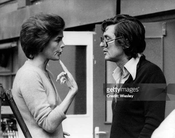 The film producer, Robert Evans, with the actress, Ali MacGraw, at Wimbledon, for the shooting of the film titled 'The Players.'