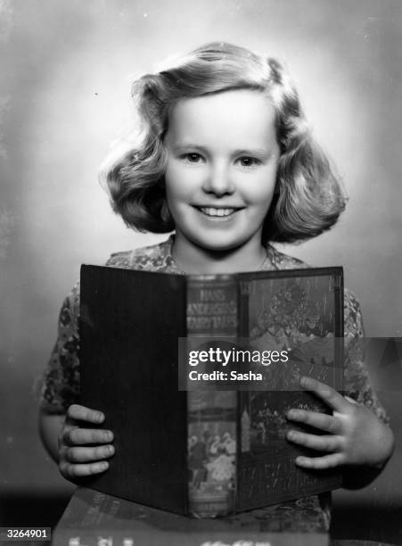 British child star and later leading lady Peggy Cummins.