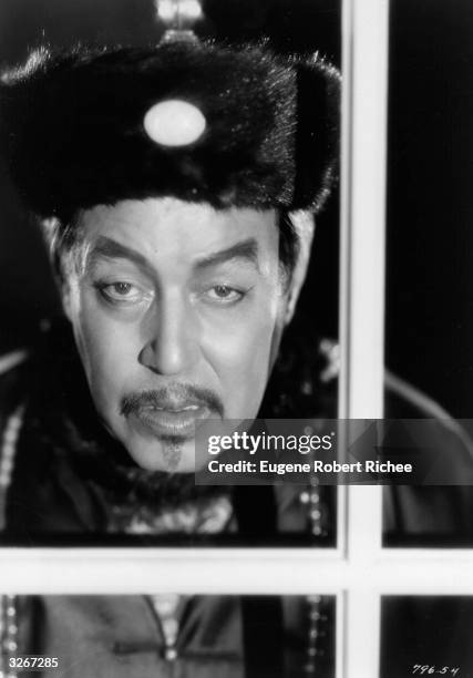 Swedish actor Warner Oland plays the evil Dr Fu Manchu in the film 'The Return Of Dr Fu Manchu', directed by Rowland V Lee for Paramount.