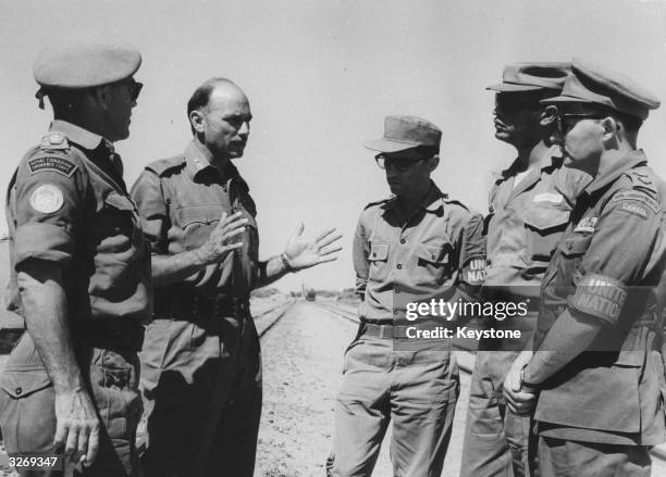 Unmo 190 United Nations Military Observers Stock Photos, High-Res Pictures ...