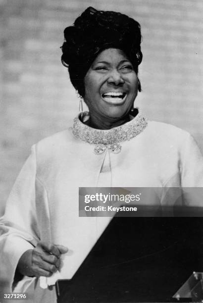 American gospel singer Mahalia Jackson singing at the Imperial Palace at Tokyo, during Emperor Hirohito's 70th birthday celebrations.