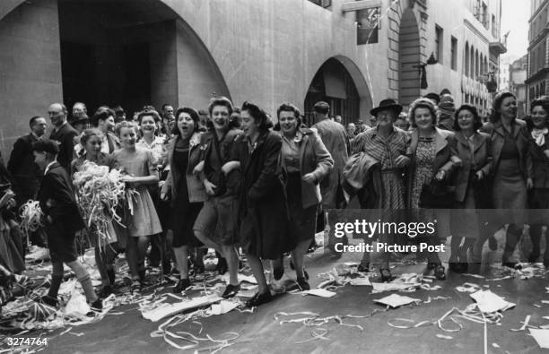 Ve Day Rome 1,587 Ve Day 1945 London Stock Photos, High-Res Pictures, and Images ...