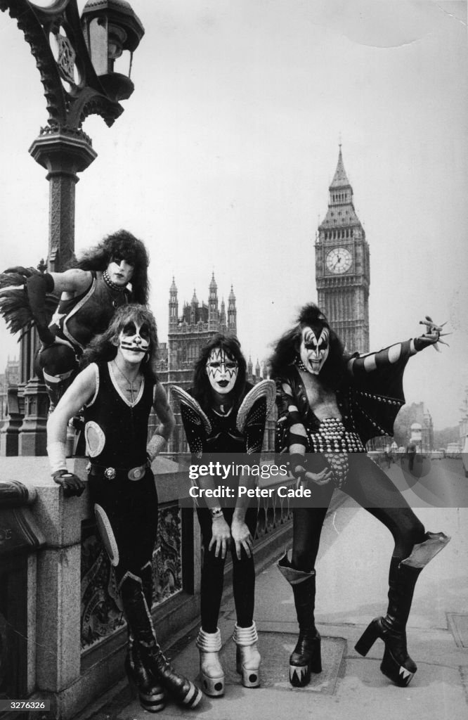 Westminster Kiss