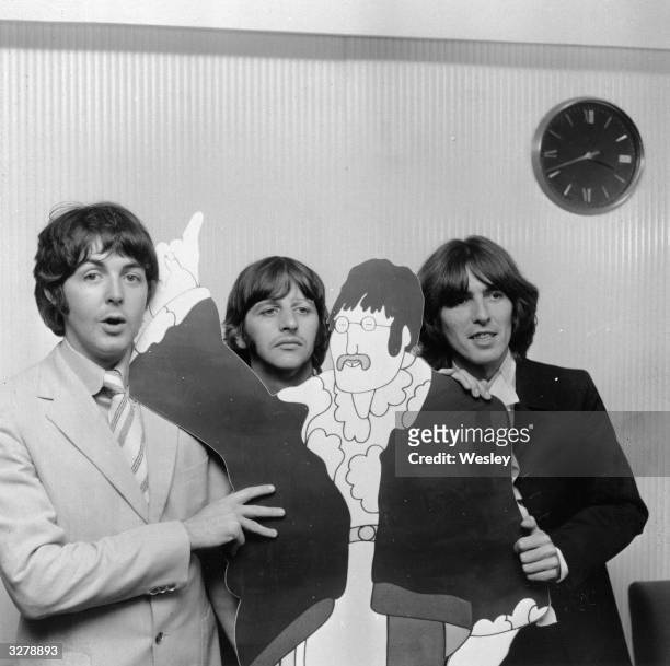 30 The Beatles Cartoon Photos and Premium High Res Pictures - Getty Images