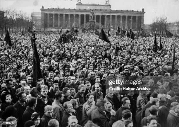 Communist mass meeting before the presidential elections. The Old Museum is in the background.