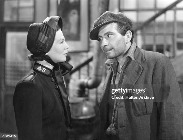 Wendy Hiller with Robert Newton in the screen version of 'Major Barbara' by George Bernard Shaw. The film was directed by Gabriel Pascal and stars...