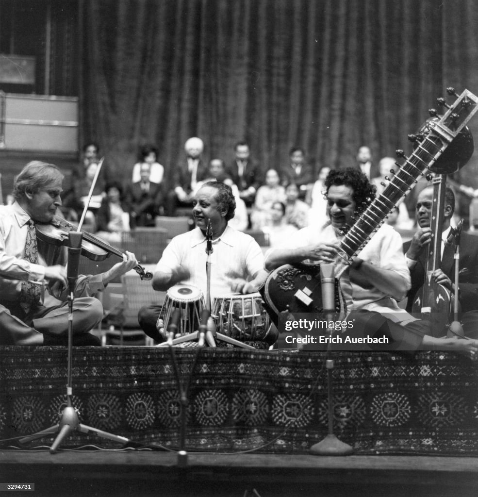 Master Rakha American born British violinist Yehudi Menuhin , with master Indian ...