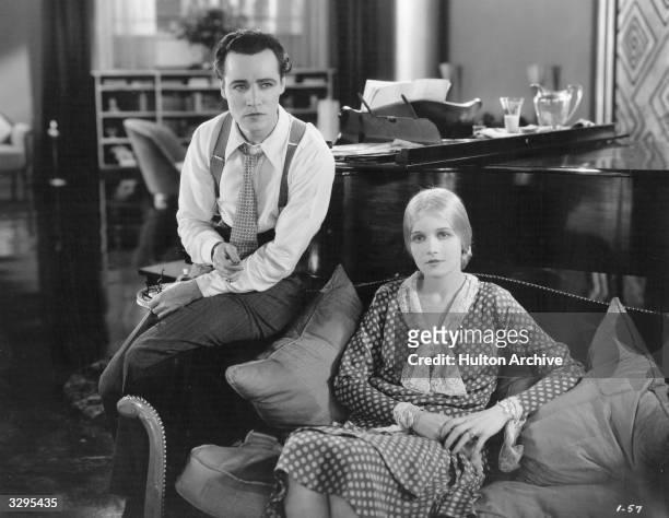Ann Harding stars with Leslie Fenton , a silent star who later turned to directing, in the marital drama 'Paris Bound'. Title: Paris Bound Studio:...