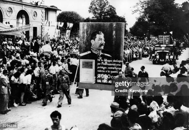 Crowds at the rally at Le Casoine Park, Florence, organised by Italy's official Communist Newspaper 'Unita', in order to boost circulation. It was...