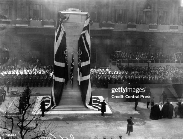 King George V unveils the cenotaph in Whitehall, London.