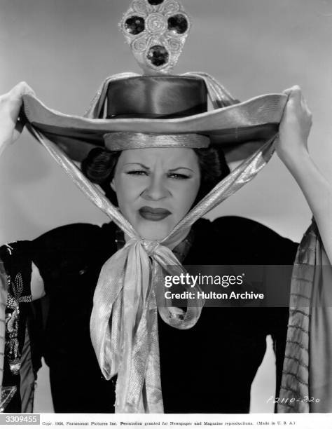 Martha Reedy 58 Comedienne Martha Ray Stock Photos, High-Res Pictures, and Images ...