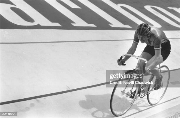 Former women's world cycle champion Beryl Burton of Britain takes the bronze medal in the 3,000 metres pursuit during the World Cycling Championships...