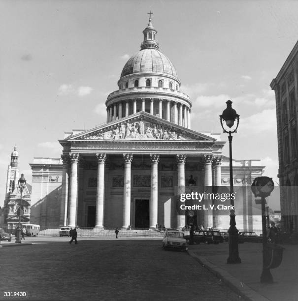 The Pantheon at Sainte Genevieve, memorial of the great dead.