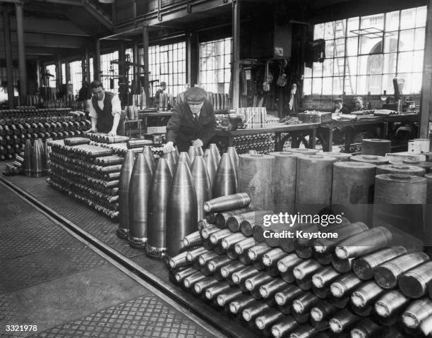 Ww2 Shell Making Machine 446 World War Two Shells Stock Photos, High-Res Pictures, and Images ...