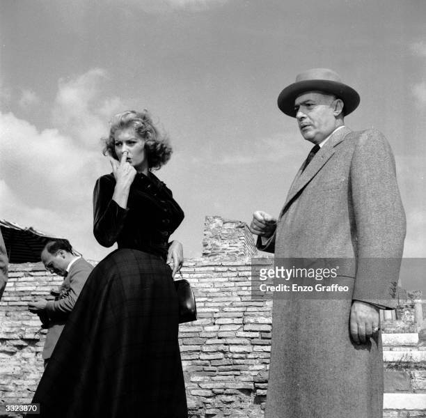 Italian film actress Sophia Loren on location at Ostia Antica for the filming of 'La Fortuna di Essere Donna' with the French actor Charles Boyer .