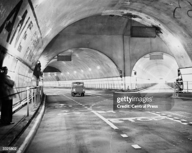 On the right, the Pierhead exit of the Mersey Tunnel .