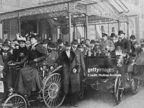 An Arnold Motor Carriage and a Packard outside the Hotel Metropole in Brighton during the first London to Brighton car run. This run was known as the...