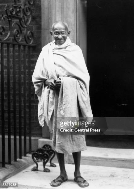 Indian leader Mahatma Gandhi , outside 10 Downing Street, London. He is in London to attend the Round Table Conference on Indian constitutional...