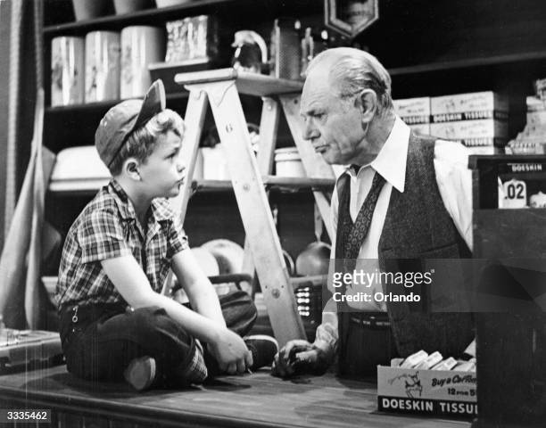Child star Glenn Walken in a TV program with the actor and comedian Charles Ruggles.