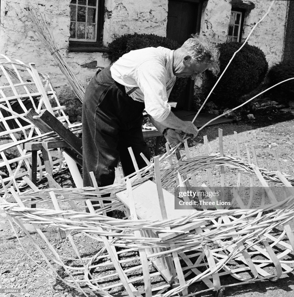 Coracle Maker