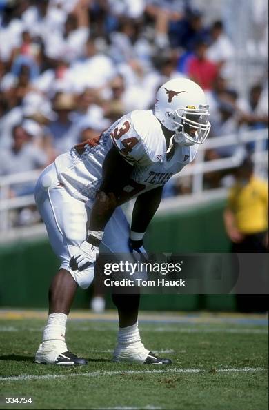 Running back Ricky Williams of the Texas Longhorns in action during ...